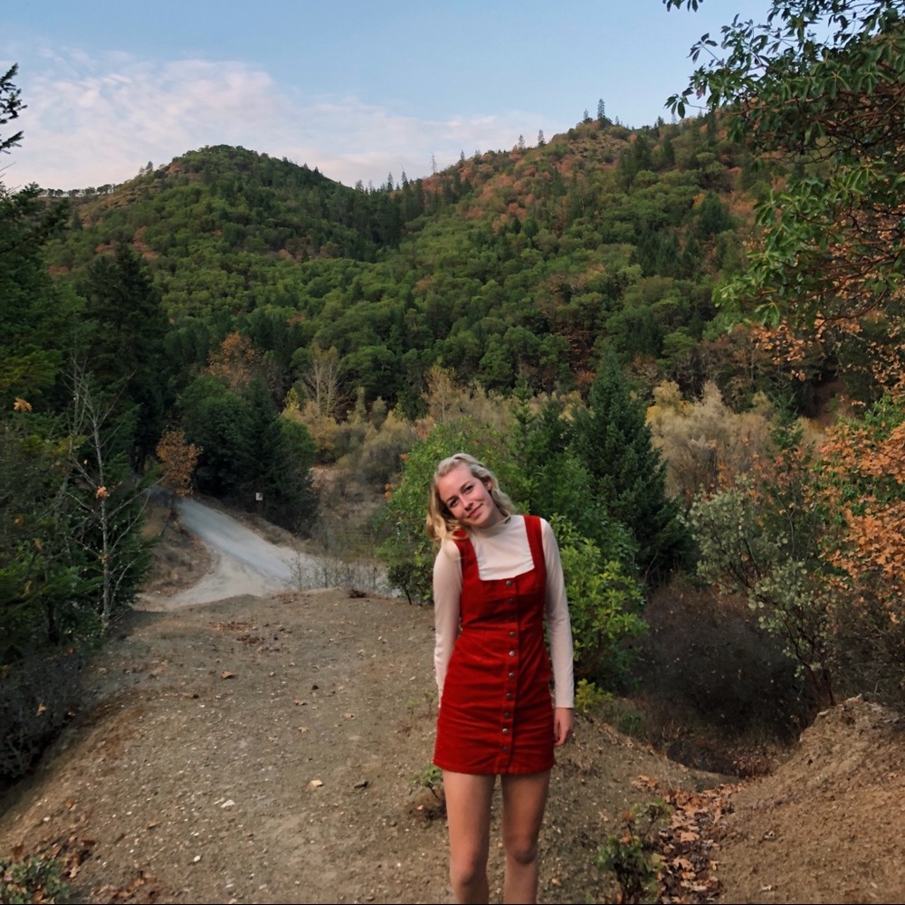 Meet your Posher, Hannah